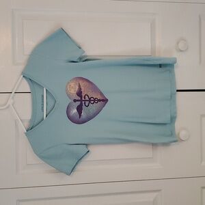 Life is Good Crusher Women's Blue Healthcare Short Sleeve Tee Small